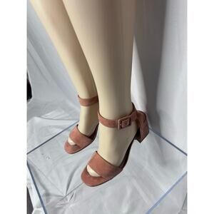 Louise et Cie Blush Suede Block Heel Sandals 9.5 Ankle Strap feminine style